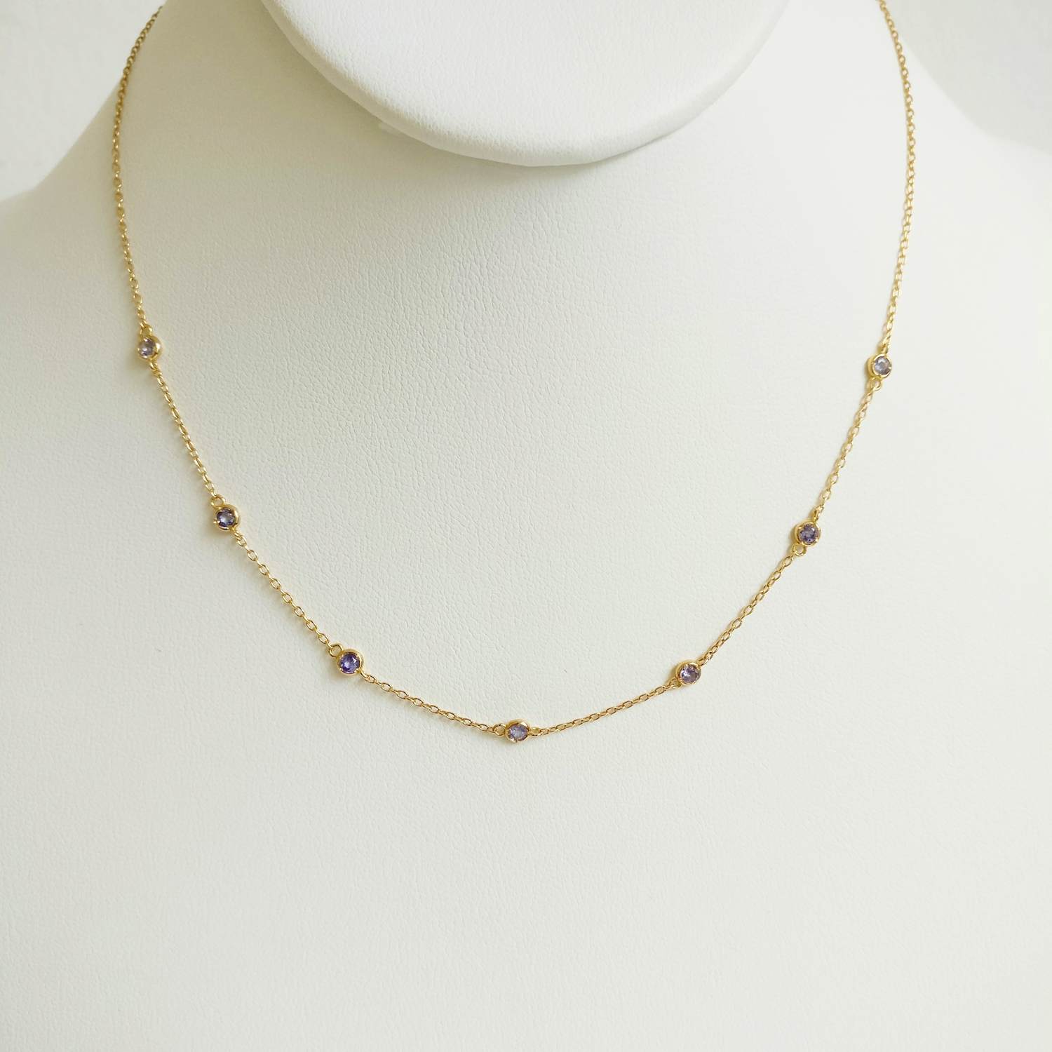 Tanzaniet ketting kopen? Bied vanaf 500!