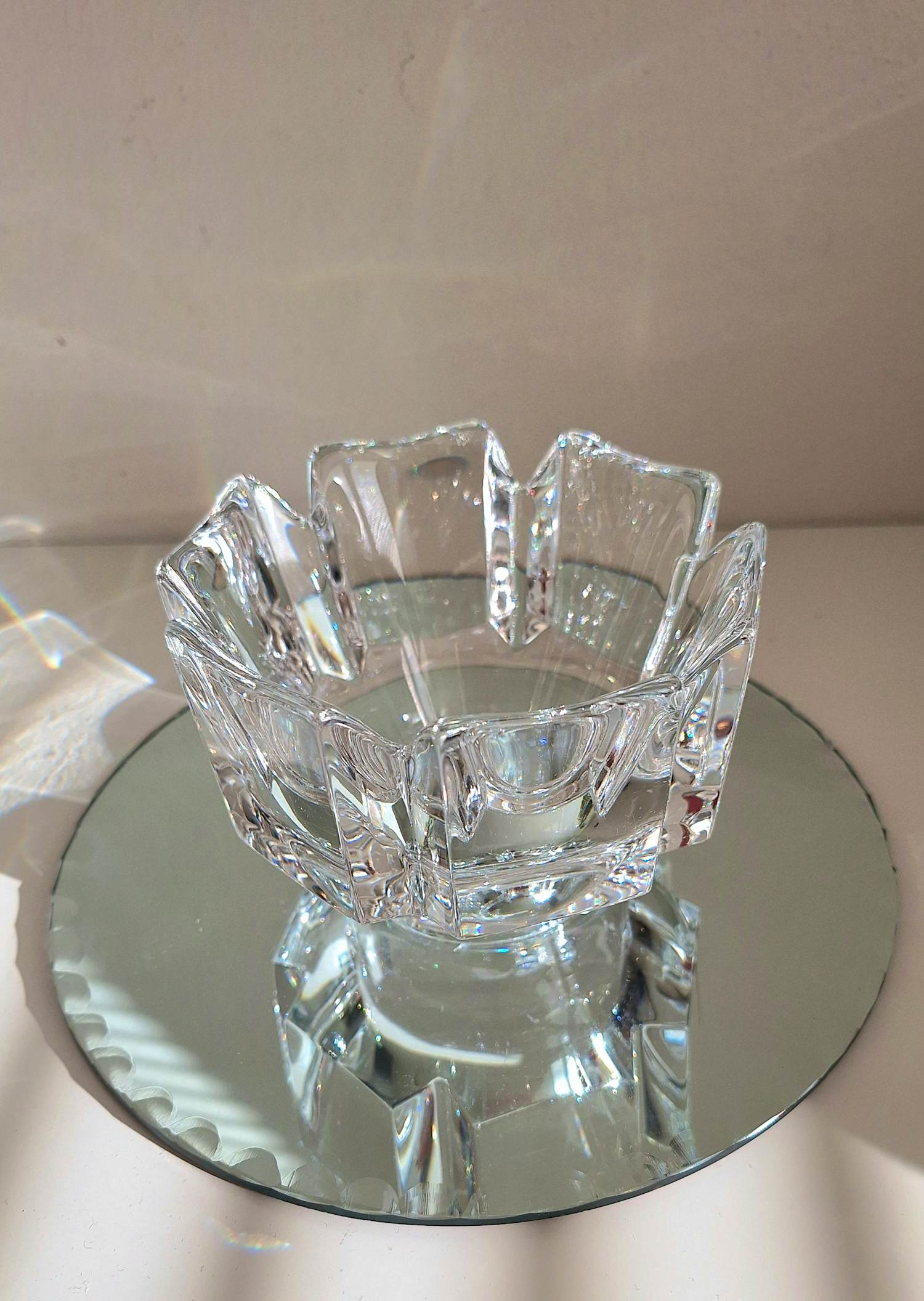 Orrefors - zware kristallen schaal 'Corona', Lars Hellsten kopen? Bied vanaf 45!