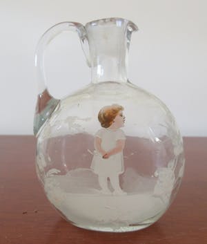 Niet of onleesbaar gesigneerd - Antiek 19e eeuwse Victoriaanse Mary Gregory Glazen mini Karafje kopen? Bied vanaf 10!