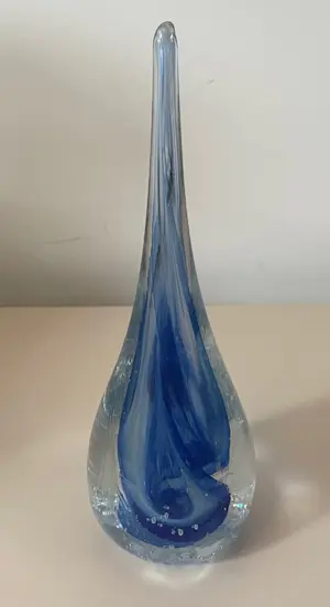 Niet of onleesbaar gesigneerd - Studio glazen druppel gesigneerd Wils 2005 kopen? Bied vanaf 1!