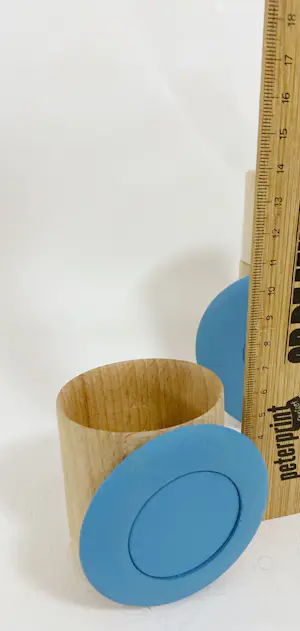 Yvonne van Van Rosse - Zes houten objecten – functionele sculpturen kopen? Bied vanaf 75!