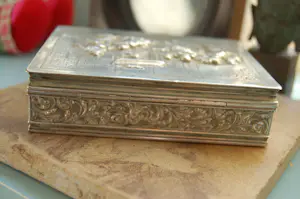 Zilver - tabaksdoos met oudhollandse voorstelling kopen? Bied vanaf 175!