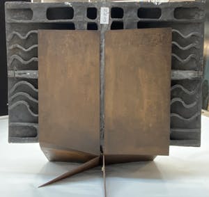 Niet of onleesbaar gesigneerd - Duits bronzen boekwerk kopen? Bied vanaf 1!