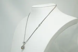 73 - Zo goed als nieuw 1e gehlt. zilveren "snake" collier met mooie bal-hanger kopen? Bied vanaf 20!