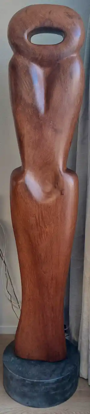 Begga D'Haese - Houten sculptuur verkauft für € 250!