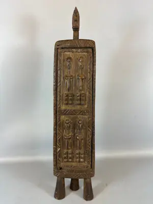 Dogon - 231045 - Authentic Dogon Medicin Cabinet wit one door - Mali. kopen? Bied vanaf 120!