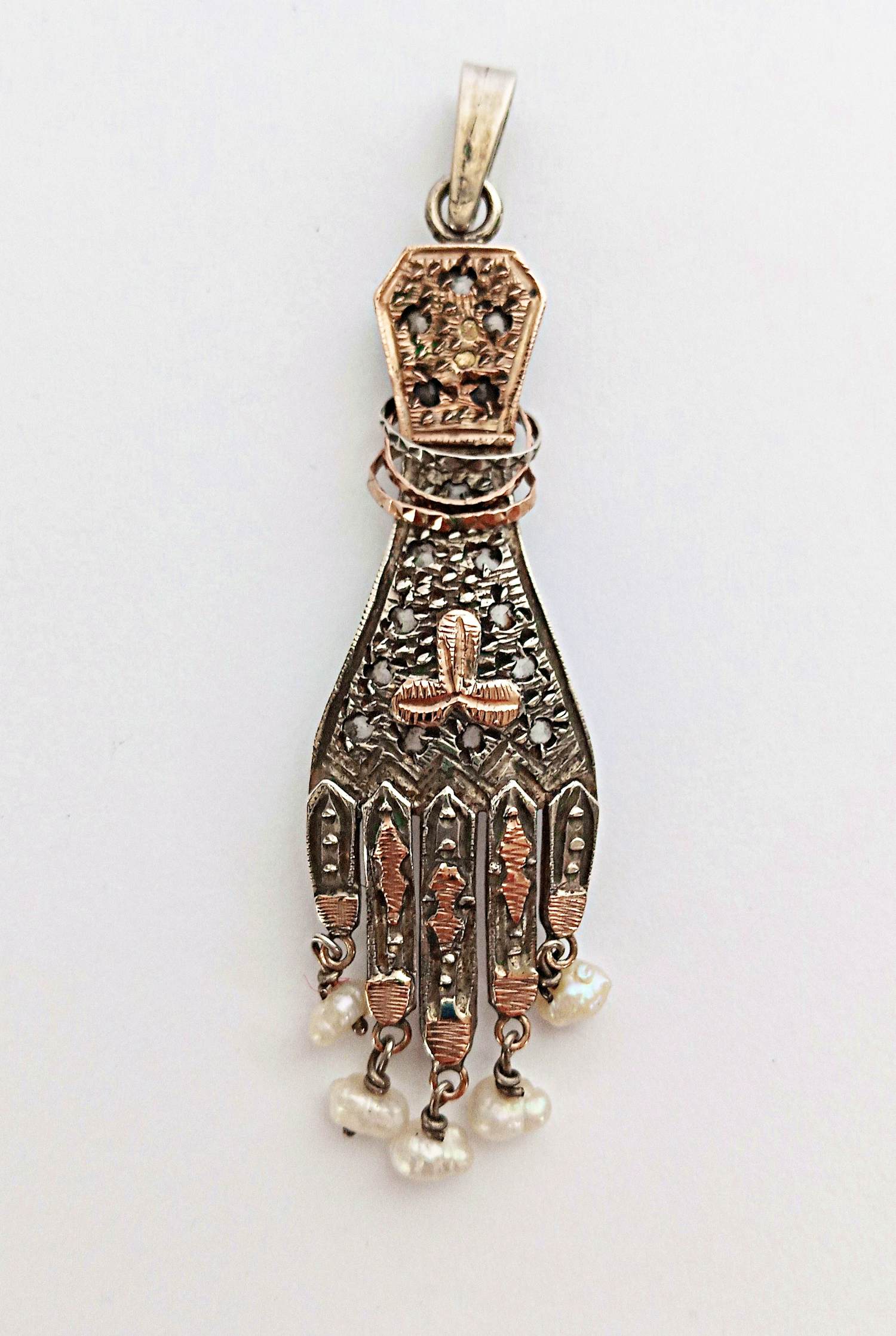 Antieke Chichkhan hamsa hanger hand van Fatima. Zilver, goud, diamanten, parels kopen? Bied vanaf 450!