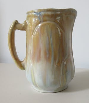 Niet of onleesbaar gesigneerd - Art deco Franse aardewerken waterkan kopen? Bied vanaf 1!