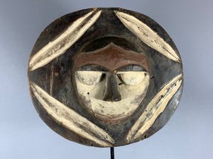 Kwele - Tribal used African Mask from the Kwele - Gabon. kopen? Bied vanaf 35!
