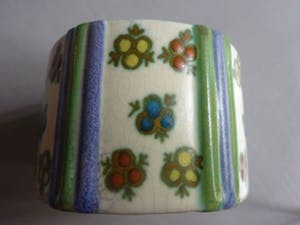 Plateelbakkerij Zuid-Holland - Inktpotje Boudoir- gekleurde ribben- pasteltinten kopen? Bied vanaf 15!