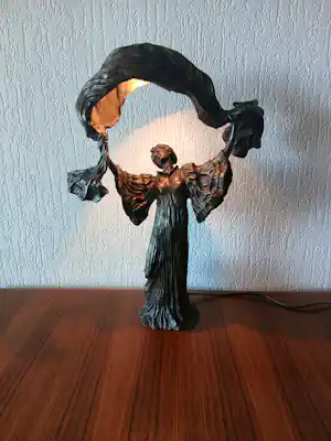 Agathon Leonard - Sjaaldanseres Lamp verkauft für € 300!