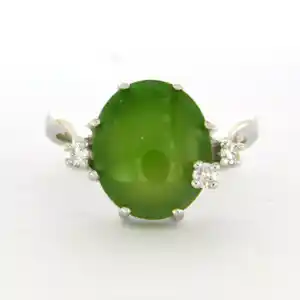 14k wit gouden ring bezet met jade en briljant geslepen diamant tot. 0.10ct kopen? Bied vanaf 350!