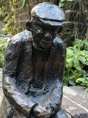 Adri de Waard - Zittend boertje kopen? Bied vanaf 1250!