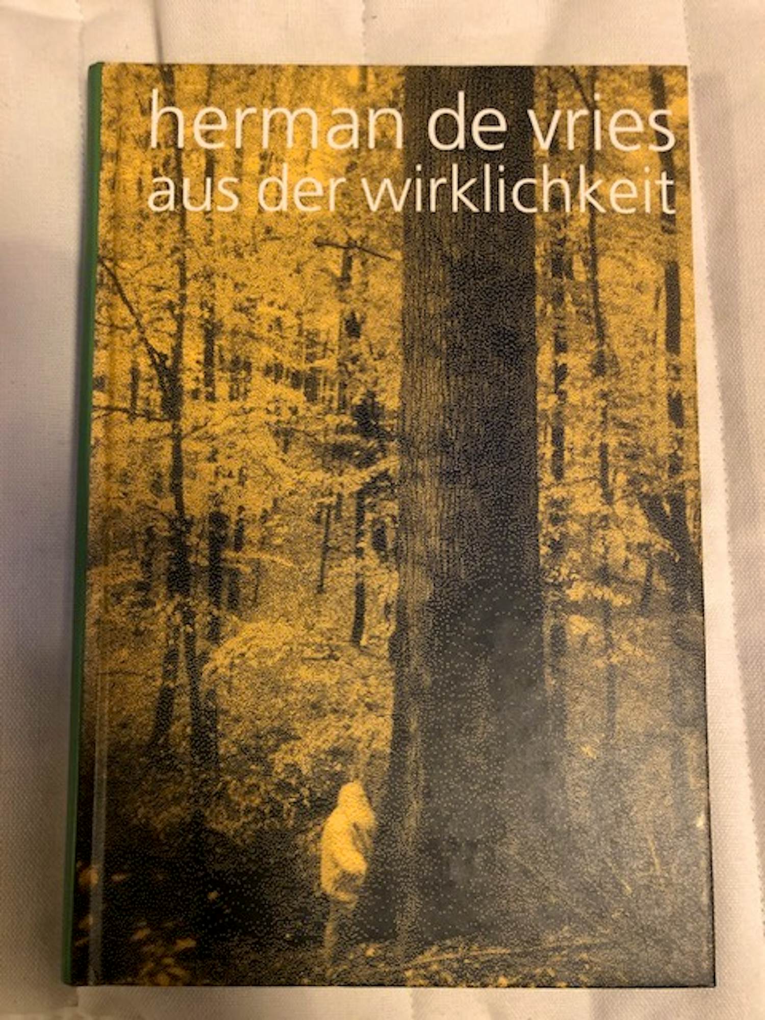 Buy herman de vries - aus der wirklichkeit? Bid from 45!
