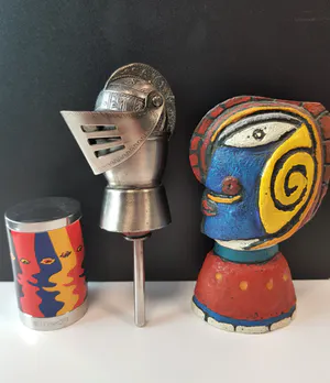 Clemens Briels - SCULPTUUR /FLESSENSTOP + 2 extra flessenstoppers kopen? Bied vanaf 1!