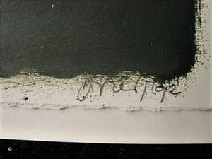 Niet of onleesbaar gesigneerd - Fascinerende Gouache "Rode Lucht boven lage Horizon" gesigneerd 1992 kopen? Bied vanaf 1!