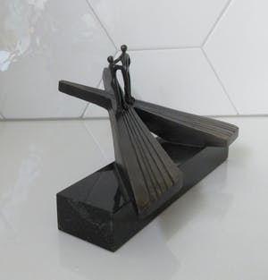 Corry Ammerlaan - Verbronsd Sculptuur "Het Samenwerken" kopen? Bied vanaf 48!