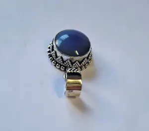 Nieuwe handgemaakte unieke bewerkte ronde zilveren hanger met Chalcedoon. kopen? Bied vanaf 75!