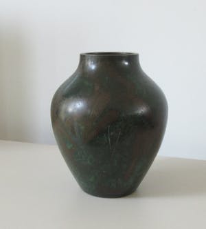 Curiosa - WMF Ikora Paul Haustein School Messing vaas kopen? Bied vanaf 50!