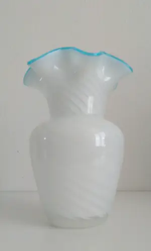 Niet of onleesbaar gesigneerd - Unieke glazen vaas, jaren '70, handgemaakt kopen? Bied vanaf 1!