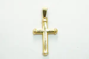 38 - 18 karaats geelgouden kruishanger kopen? Bied vanaf 470!