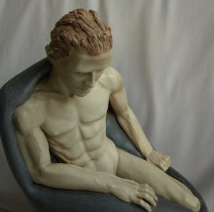 Els van Westerloo - Keramiek , ‘ Man komt uit de kast ‘ – 1985 – unicum – hoogte 43 cm. kopen? Bied vanaf 1!