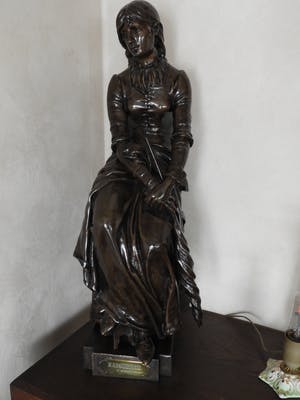 Eugène Marioton - bronzen beeld " Marquerite " kopen? Bied vanaf 1850!