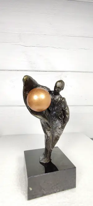 Corry Ammerlaan - jonglerende jongen met bal kopen? Bied vanaf 20!