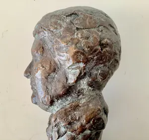 Tony van de Vorst - Portret buste kopen? Bied vanaf 450!