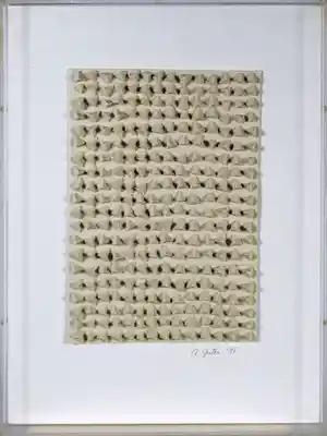 Agnes Juten - Keramiek, Variatie op een thema (in plexiglas box) verkauft für € 142!