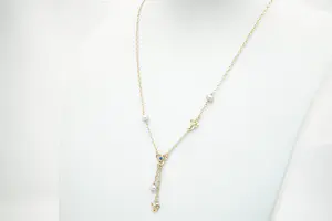 2 - Elegant 14krt gouden PANDORA "Moments" collier met pareltjes. kopen? Bied vanaf 320!