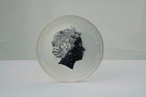 2425-Massief .999 zilveren 8$ Australia Elizabeth II - Year of the Rooster -2017 kopen? Bied vanaf 70!
