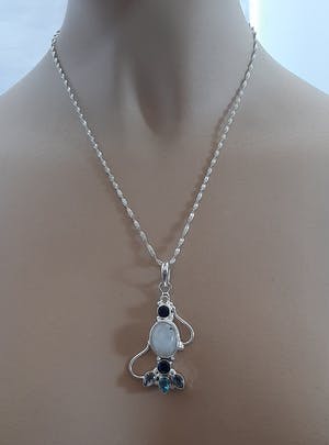 Curiosa - Zilveren ketting 925 met hanger Regenboog Maansteen kopen? Bied vanaf 20!