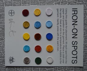 Damien Hirst - Iron On Spots kopen? Bied vanaf 60!