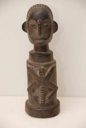 Dogon - 170501 - Tribal used African Rare Tikar figure - Cameroon. kopen? Bied vanaf 25!