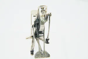 Bijzonder mooi 2e gehalte (835) Zilveren etagere / miniatuur "Slijpsteen" kopen? Bied vanaf 68!