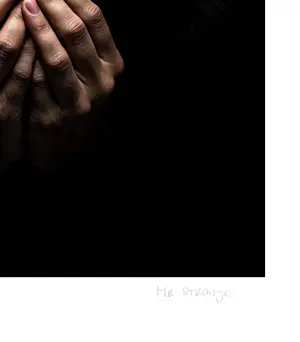 Mr Strange - Bijna menselijk kopen? Bied vanaf 85!