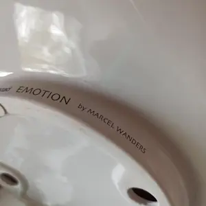 Marcel Wanders - Keramische kom "Emotion", voor Randstad, uitvoering Tichelaar Makkum kopen? Bied vanaf 1!