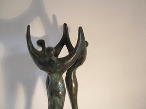 Corry Ammerlaan - Samenwerking op Niveau - grootste versie in brons - 45 cm kopen? Bied vanaf 400!