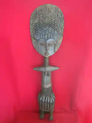 Ashanti - Groot Akuaba altaarbeeld/vruchtbaarheidsbeeld. verkocht voor € 35!