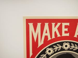 Shepard Fairey - Make Art, Not War kopen? Bied vanaf 1!