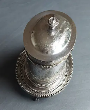 Atkin Brothers - Victoriaans zwaar verzilverde biscuit trommel ca. 1890 kopen? Bied vanaf 75!