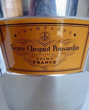Niet of onleesbaar gesigneerd - Vintage champagne ijsemmer VCP “Veuve Clicquot Ponsardin” kopen? Bied vanaf 1!