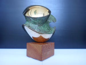 Brons (Onbekend) - Zeer mooie abstracte sculptuur in gepolijst brons. kopen? Bied vanaf 125!