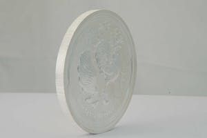 2425-Massief .999 zilveren 8$ Australia Elizabeth II - Year of the Rooster -2017 kopen? Bied vanaf 70!