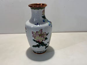 Niet of onleesbaar gesigneerd - Cloisonné vaas uit China kopen? Bied vanaf 1!