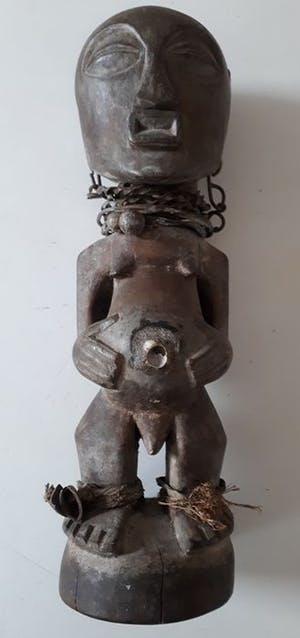 Niet of onleesbaar gesigneerd - SONGYE - Fetish beeld - Hout en ijzer kopen? Bied vanaf 10!