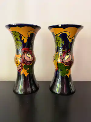 Plateelbakkerij De Rozeboom - Set vasen, Art Nouveau genummerd 123 kaufen? Bieten Sie von 325!
