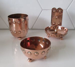 Niet of onleesbaar gesigneerd - Rood koperen art deco hand gehamerde rookset kopen? Bied vanaf 10!