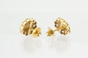 Elegante set 20Krt geel-gouden rozet dames-oorschroeven met parel en zirkonen kopen? Bied vanaf 90!